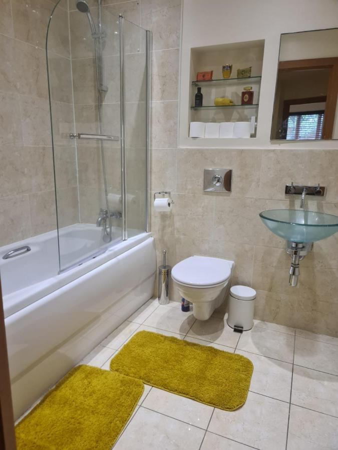 Red Naxela Canary Wharf Apartments 伦敦 外观 照片